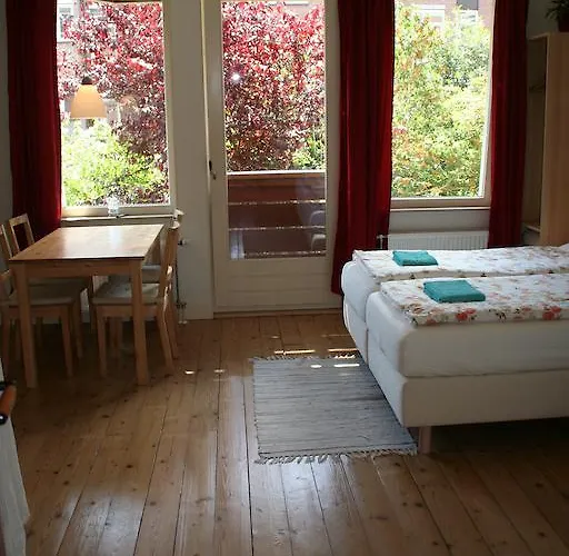 Bed & Breakfast Jordaan 2*